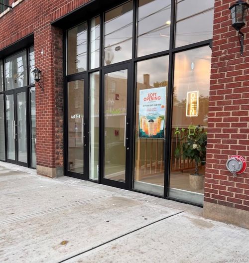 104 North St, Middletown, NY, 10940-4936 | Card Image