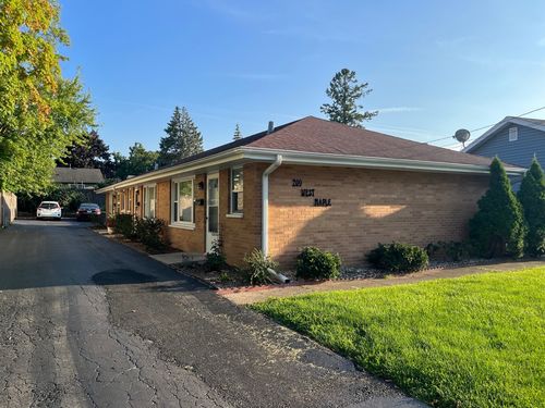 b-209 W Maple Ave, Mundelein, IL, 60060-1788 | Card Image