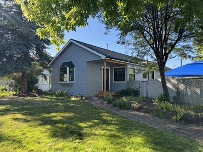 107 E 2 Nd St, House other with 3 bedrooms, 2 bathrooms and 1 parking in Wallowa OR | Image 1