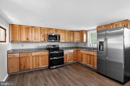 10 W East St, DELMAR, MD, 21875-1509 | Card Image