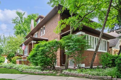 4545 N Manor Avenue, House other with 5 bedrooms, 3 bathrooms and 4 parking in Chicago IL | Image 3