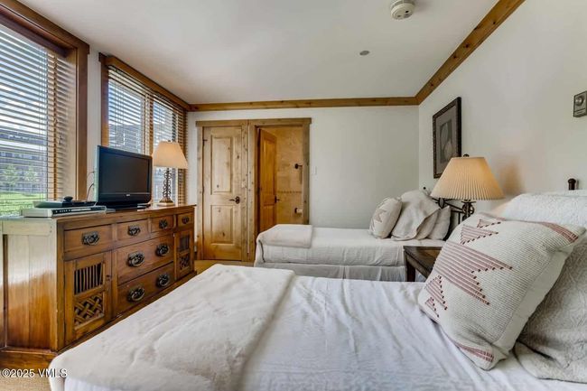 302 - 710 W Lionshead Cir, Condo with 3 bedrooms, 3 bathrooms and null parking in Vail CO | Image 10