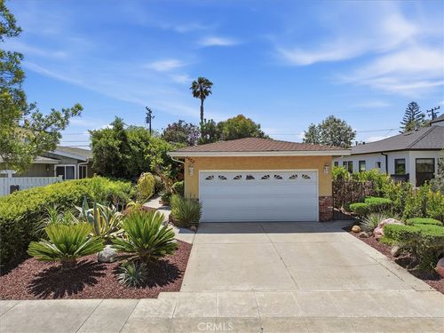 2402 30th St, Santa Monica, CA, 90405-2018 | Card Image