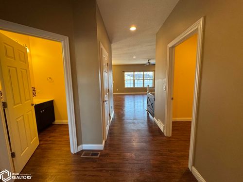 3214 Avenue E, Fort Madison, IA, 52627-2005 | Card Image