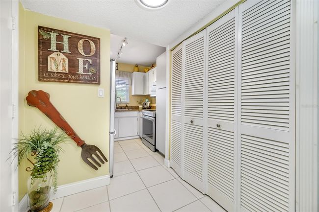 APT-54 - 231 S Mcmullen Booth Rd, Condo with 2 bedrooms, 1 bathrooms and null parking in CLEARWATER FL | Image 6