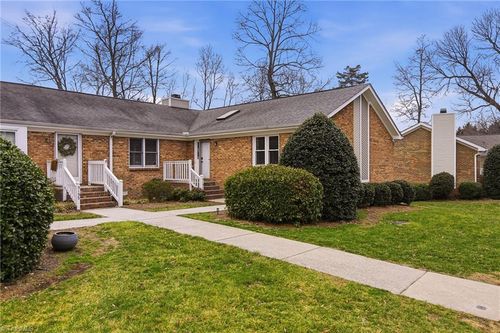 5137 Autumncrest Dr, Greensboro, NC, 27407-5852 | Card Image