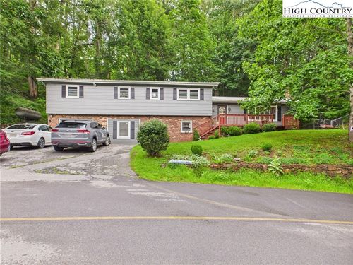 601 Dogwood Rd, Boone, NC, 28607-4530 | Card Image