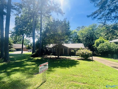 4006 Devon St Se, Huntsville, AL, 35802-1018 | Card Image