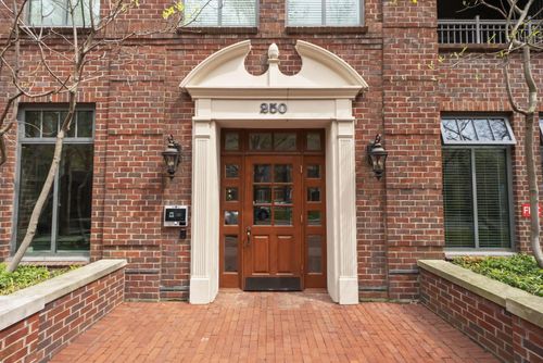 unit-710-250 Daniel Burnham Sq, Columbus, OH, 43215-2697 | Card Image