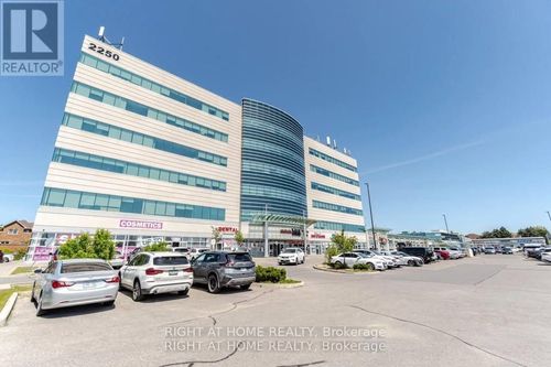 508-2250 Bovaird Dr E, Brampton, ON, L6R0W3 | Card Image