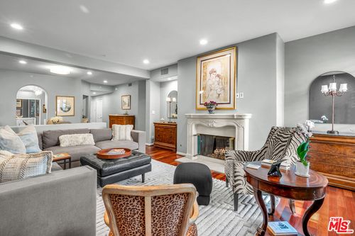 22-11740 W Sunset Blvd, LOS ANGELES, CA, 90049 | Card Image