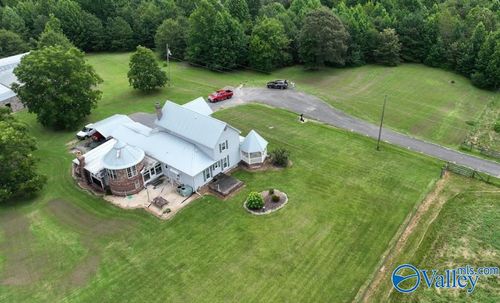 271 Myles St, Albertville, AL, 35951-7552 | Card Image