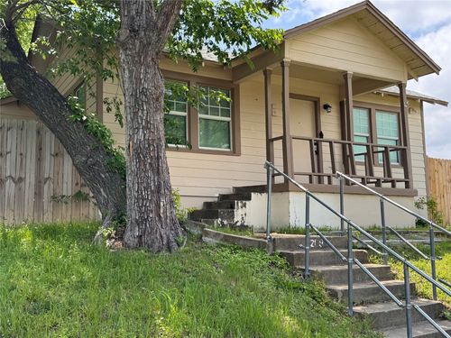 1208 E Magnolia Ave, Fort Worth, TX, 76104-5345 | Card Image