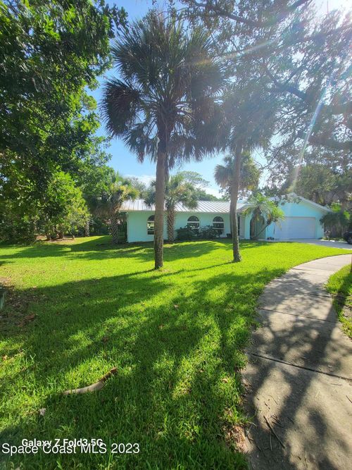 8 Colonial Way, Indian Harbour Beach, FL, 32937-4305 | Card Image