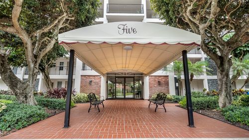 apt-206-2950 N Palm Aire Dr, Pompano Beach, FL, 33069-3480 | Card Image
