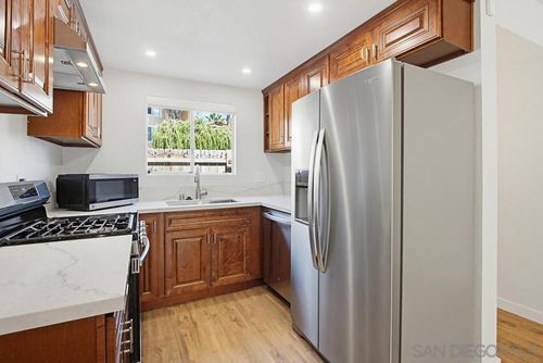 unit-b-5130 N River Rd, Oceanside, CA, 92057-3713 | Card Image