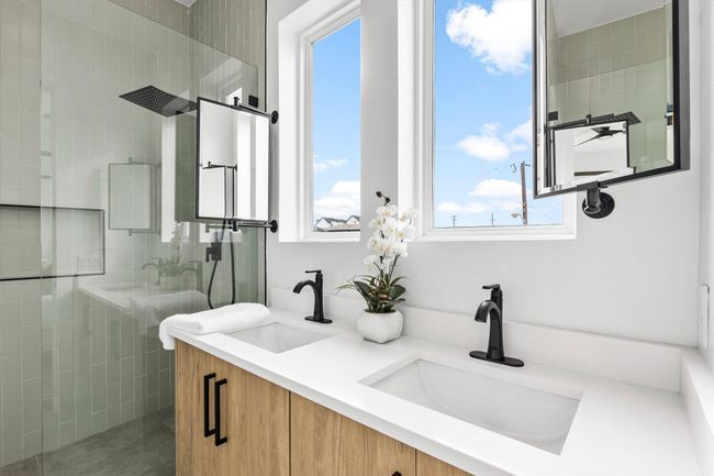 Primary Bath Ensuite | Image 24
