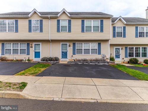 126 Megan Cir, CHALFONT, PA, 18914-4023 | Card Image