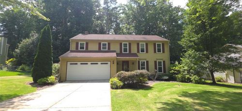 190 Barrington Hills Dr, Sandy Springs, GA, 30350-3801 | Card Image