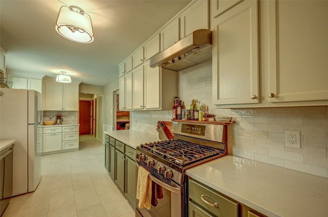 1322 Comanche Dr, House other with 5 bedrooms, 3 bathrooms and null parking in Richardson TX | Image 9