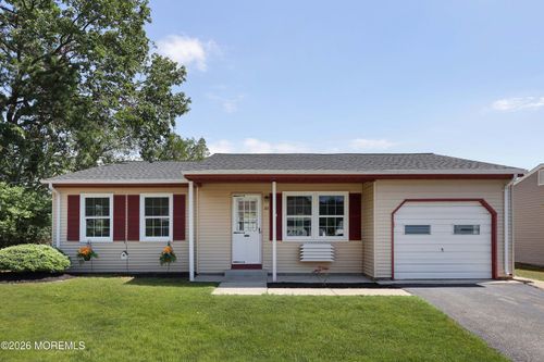 22 Keene St, Whiting, NJ, 08759-2338 | Card Image
