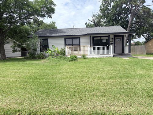 428 Azalea St, Lake Jackson, TX, 77566-5872 | Card Image