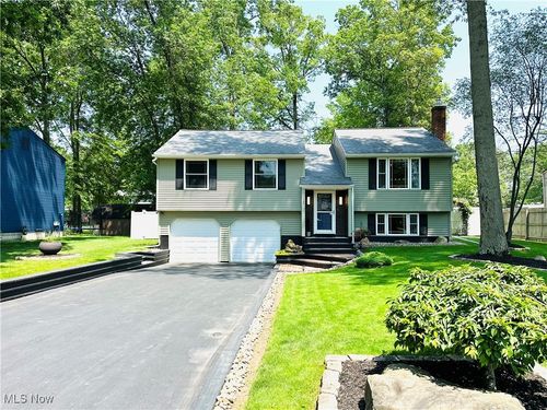 132 Dennis Drive, Cortland, OH, 44410 | Card Image