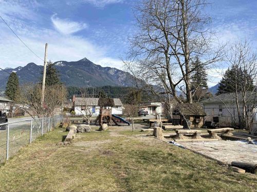610 Hemlock Ave, Hope, BC, V0X1L0 | Card Image