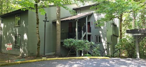 c-11-8217 145th Ct Ne, Redmond, WA, 98052-3404 | Card Image