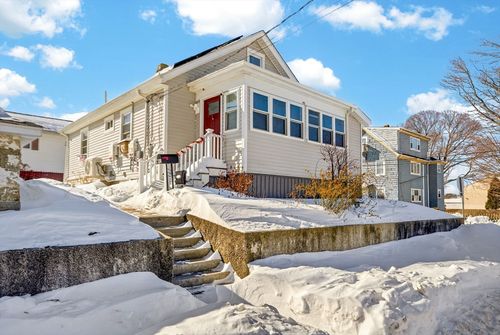 93 Lawton St, Fall River, MA, 02721-3323 | Card Image