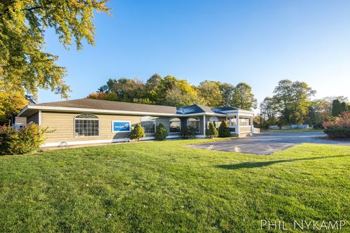102-983 Lincoln Avenue, Holland, MI, 49423 | Card Image