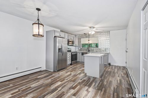 i-31 Kay Ln, Waterbury, CT, 06708-1338 | Card Image