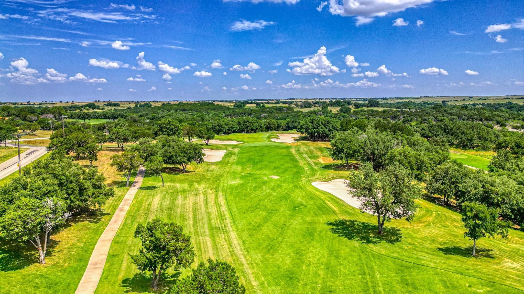 Land in Cleburne