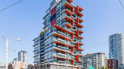 702-1325 Rolston St, Vancouver, BC, V6B0M2 | Card Image