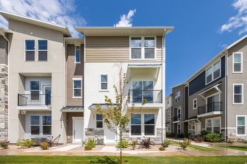 1052 S 2740 E, Spanish Fork, UT, 84660-6334 | Card Image