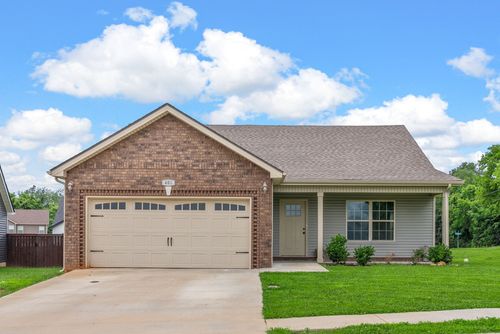 401 Irish Hills Dr, Clarksville, TN, 37042-2819 | Card Image