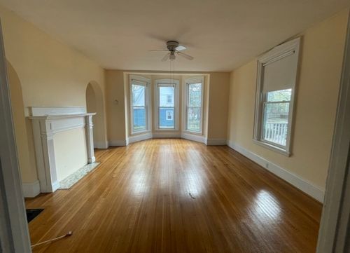 1-84 Walker St, Newton, MA, 02460-1581 | Card Image