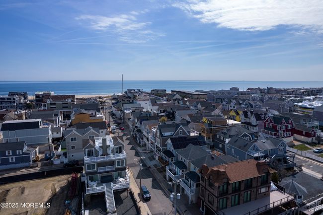 26 Beach St, House other with 3 bedrooms, 3 bathrooms and null parking in Sea Bright NJ | Image 51