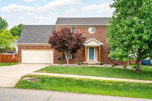 9525 Poplar Hill Dr, Crestwood, KY, 40014-8564 | Card Image