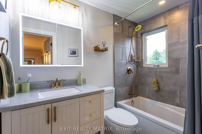3172 8 Th Line Rd, House other with 3 bedrooms, 3 bathrooms and 5 parking in Metcalfe ON | Image 29