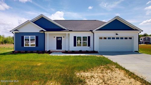 104 Miles Dr, Pikeville, NC, 27863-7713 | Card Image