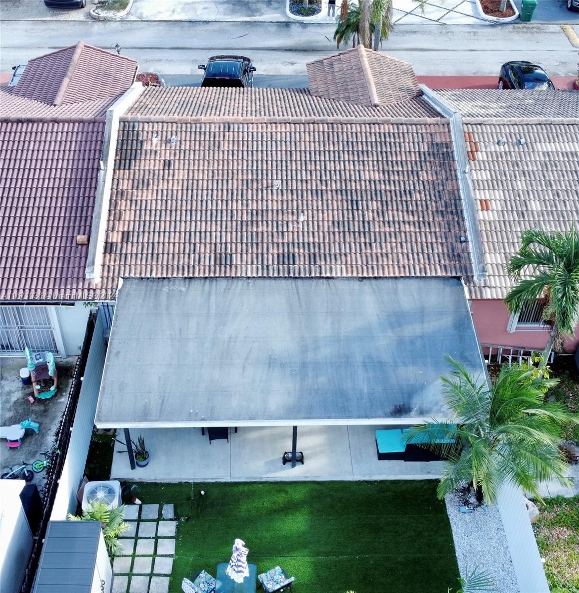 181st Ter, Hialeah, FL 33015