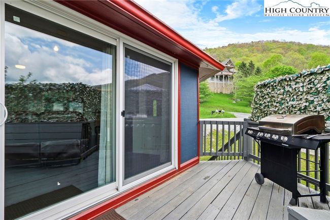 104 Longview Ct, House other with 2 bedrooms, 3 bathrooms and null parking in Seven Devils NC | Image 36