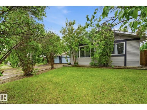 8 Golden Spike Rd, Stony Plain, AB, T7Z1H3 | Card Image