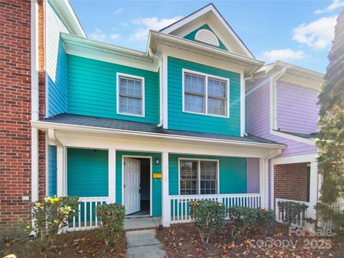 2118 Augusta St, Charlotte, NC, 28216-4603 | Card Image