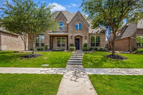901 Clear Water Dr, Allen, TX, 75013-5064 | Card Image
