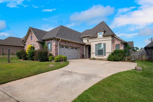 1013 Green Wood Cir, Haughton, LA, 71037-8890 | Card Image