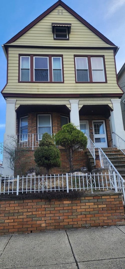 1-44 E 4th St, Bayonne, NJ, 07002-4203 | Card Image
