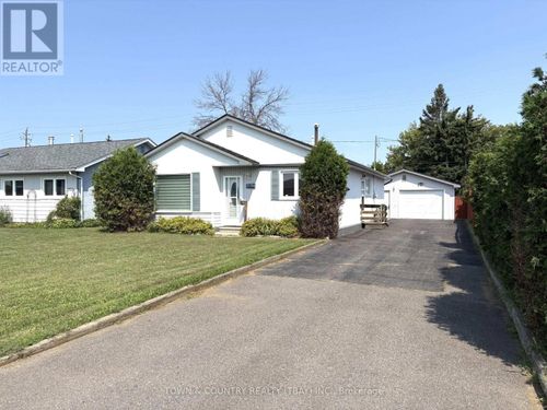 1213 Mary St W, Thunder Bay, ON, P7E4M8 | Card Image