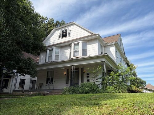 728 N 25th St, Saint Joseph, MO, 64506-2704 | Card Image